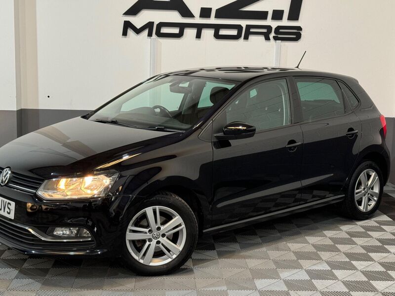 VOLKSWAGEN POLO