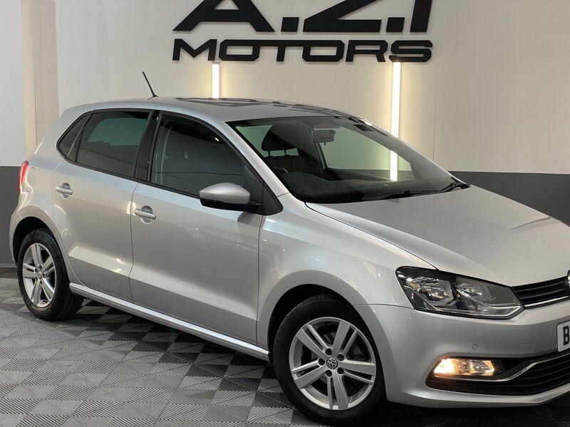 VOLKSWAGEN POLO