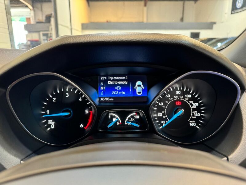FORD FOCUS