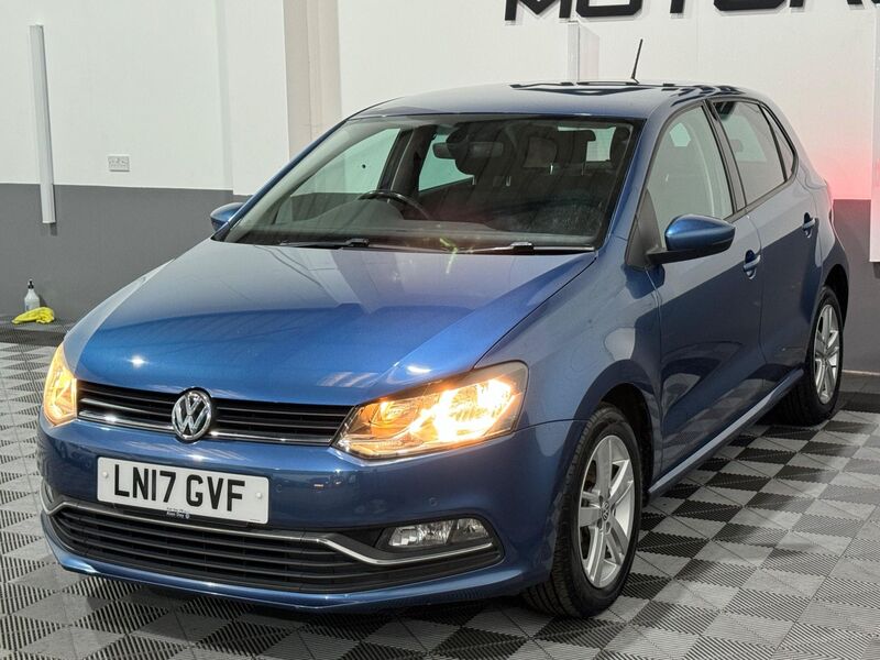 VOLKSWAGEN POLO