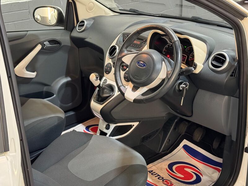 FORD KA