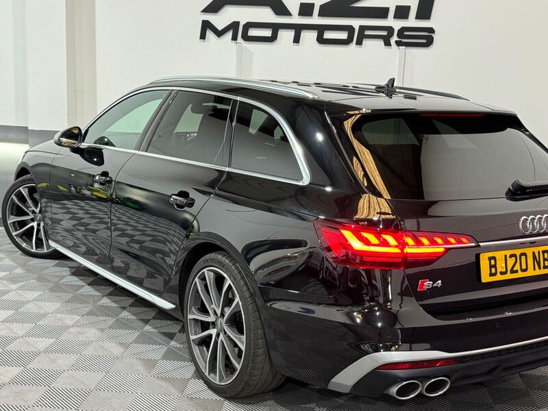 AUDI S4