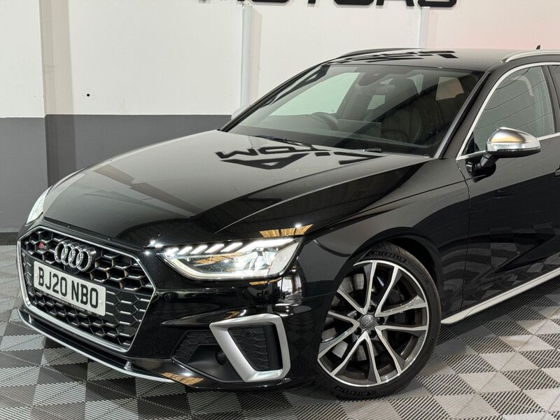 AUDI S4