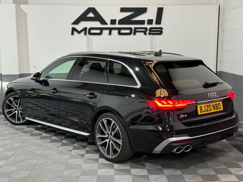 AUDI S4