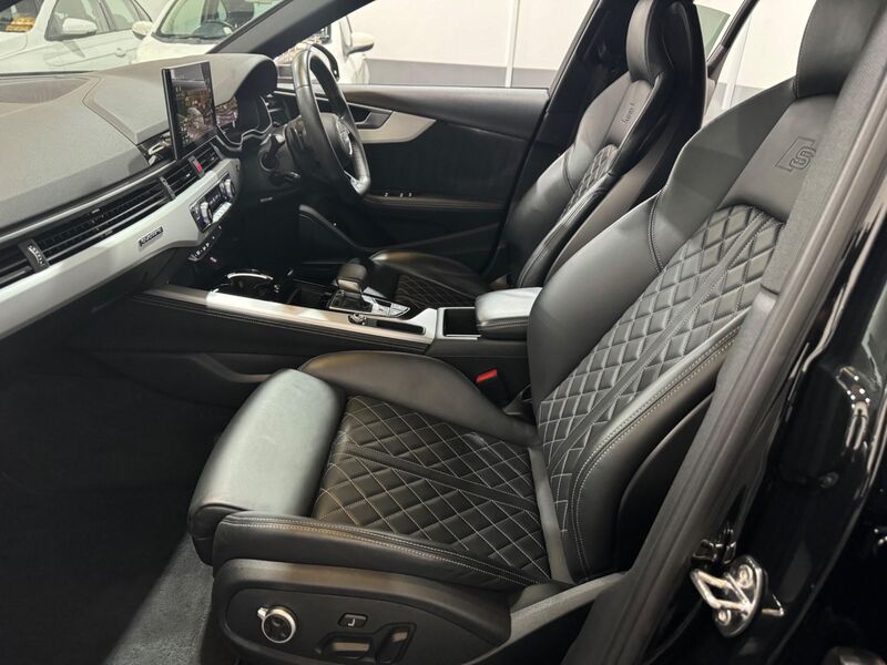 AUDI S4