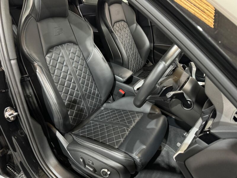 AUDI S4