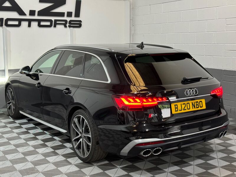 AUDI S4