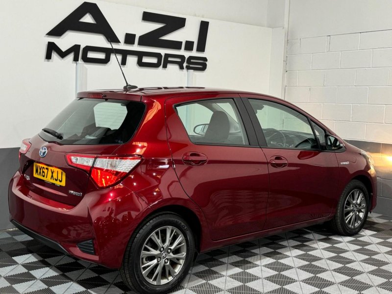TOYOTA YARIS
