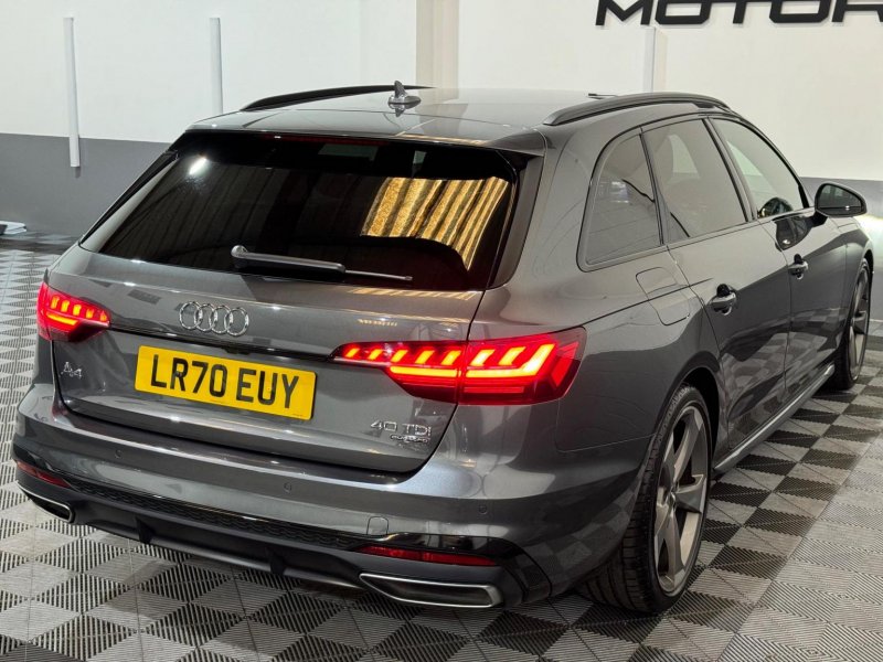 AUDI A4 AVANT