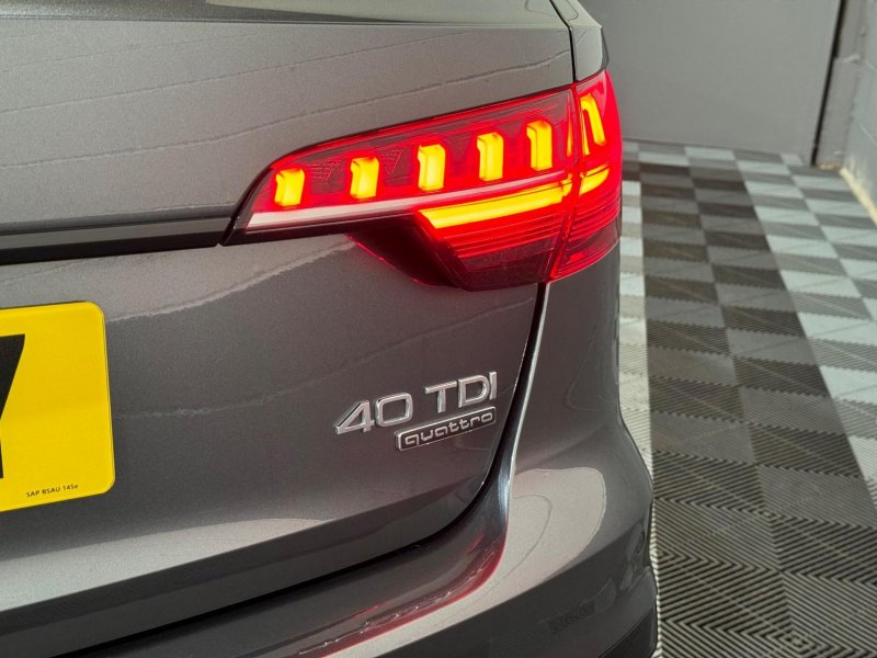 AUDI A4 AVANT