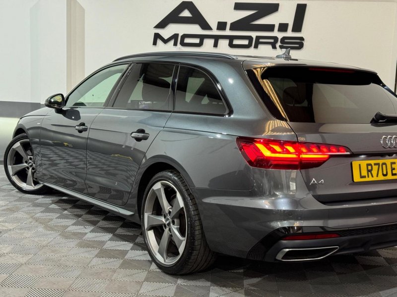 AUDI A4 AVANT