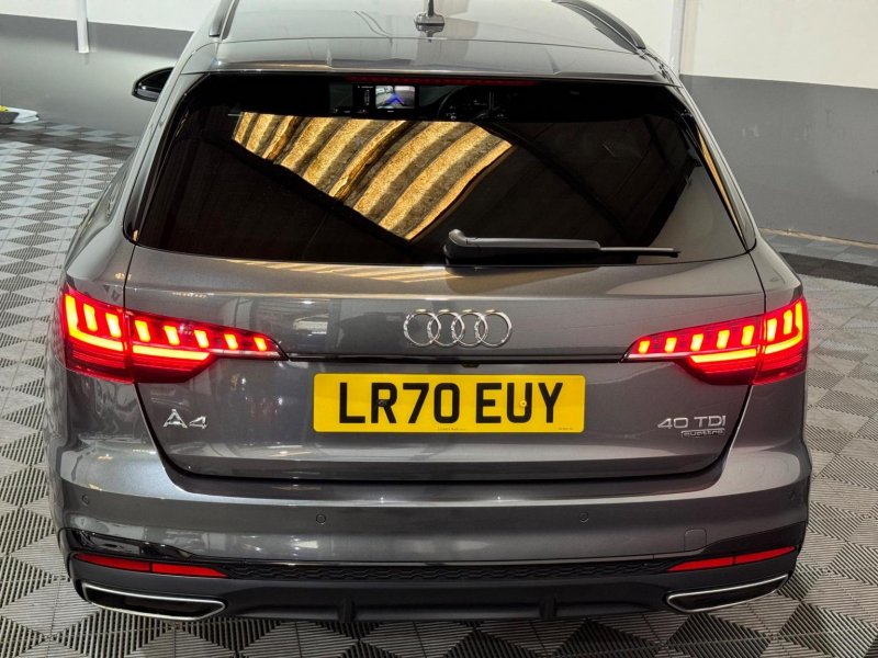 AUDI A4 AVANT