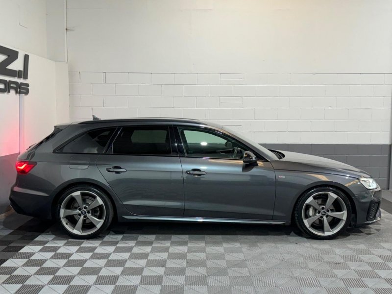 AUDI A4 AVANT