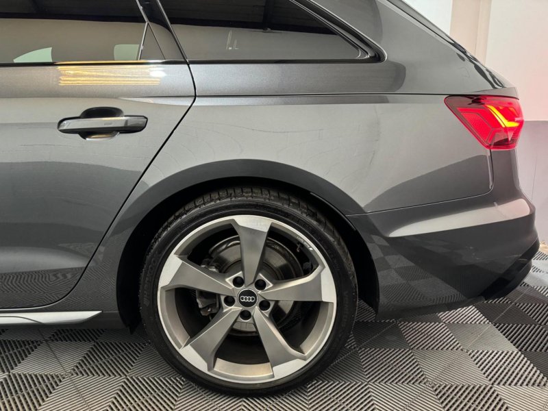 AUDI A4 AVANT