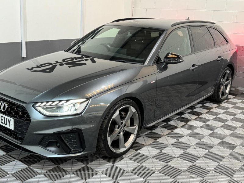AUDI A4 AVANT