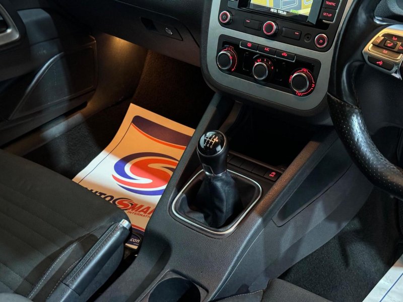 VOLKSWAGEN SCIROCCO