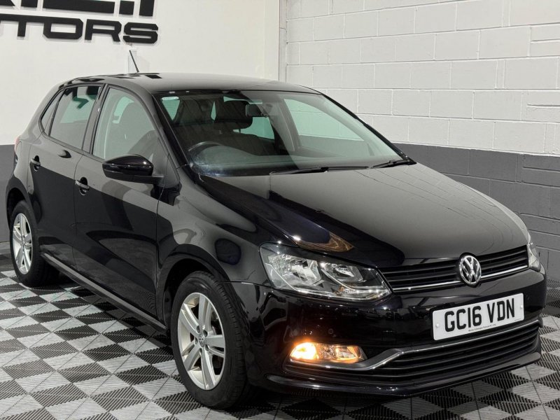 VOLKSWAGEN POLO