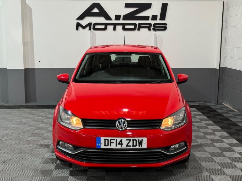 VOLKSWAGEN POLO