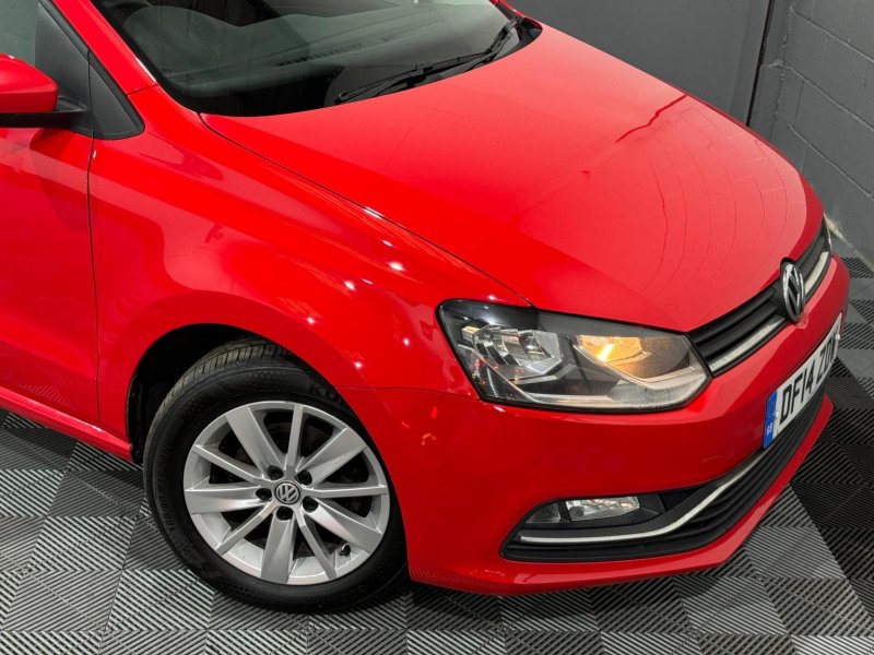 VOLKSWAGEN POLO