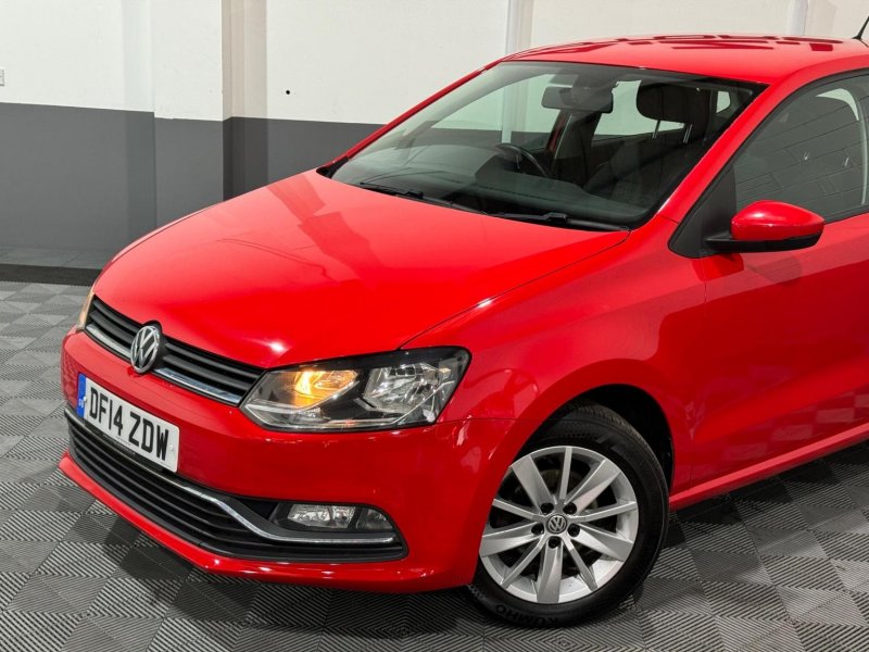 VOLKSWAGEN POLO