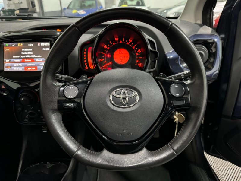 TOYOTA AYGO