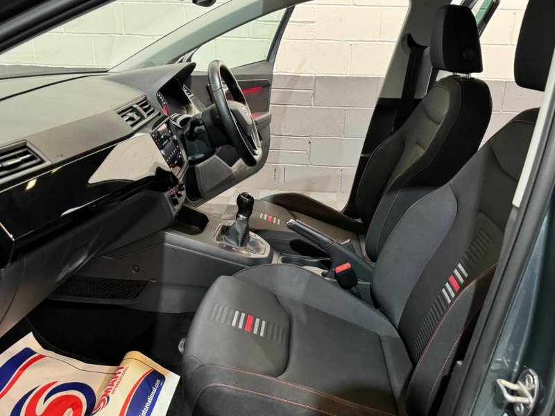 SEAT IBIZA