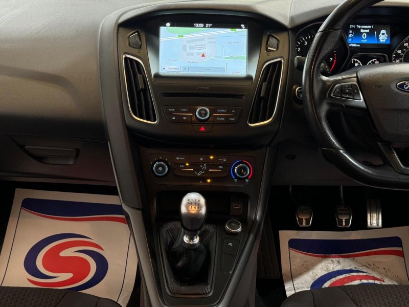 FORD FOCUS