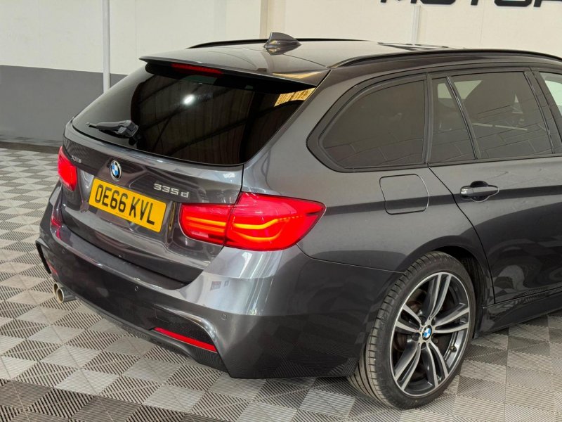 BMW 3 SERIES